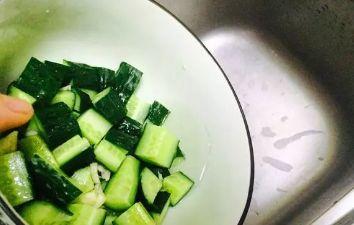 吃绿色瓜图片,探寻绿色瓜果的诱人魅力